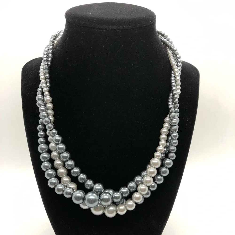 Triple strand 17” faux pearl necklace grey silver 3” extender - Picture 1 of 7